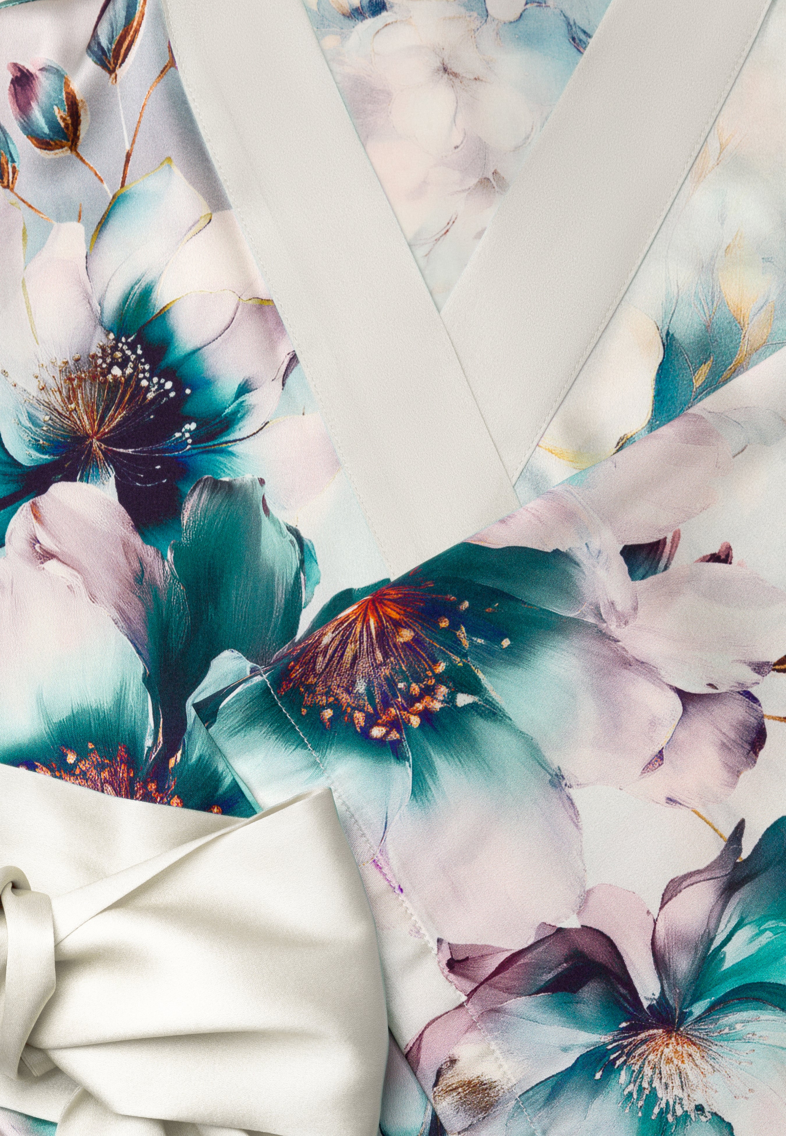Trumpas šilko kimono FLORELLE