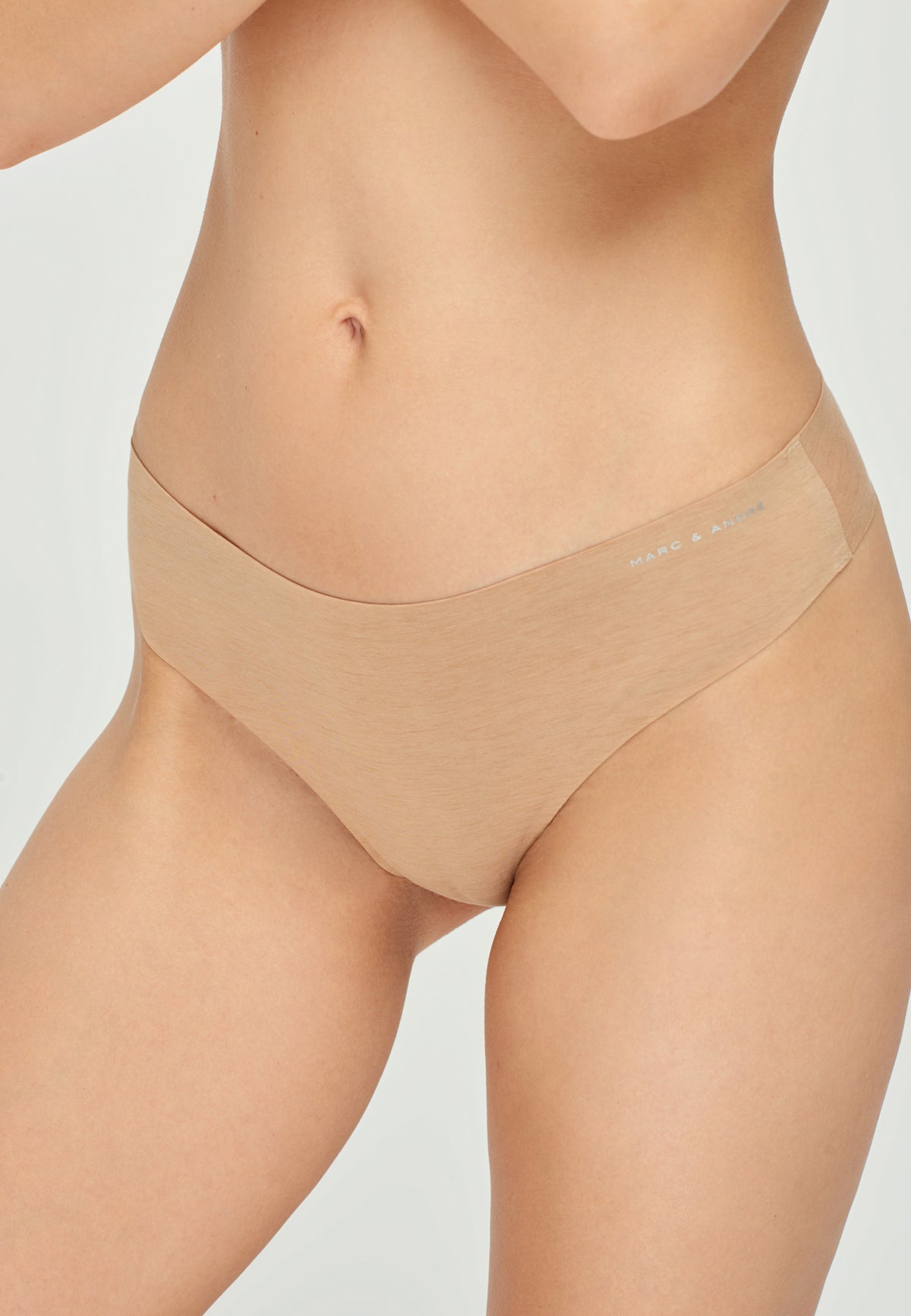 Besiūliai stringai COTTON LINE