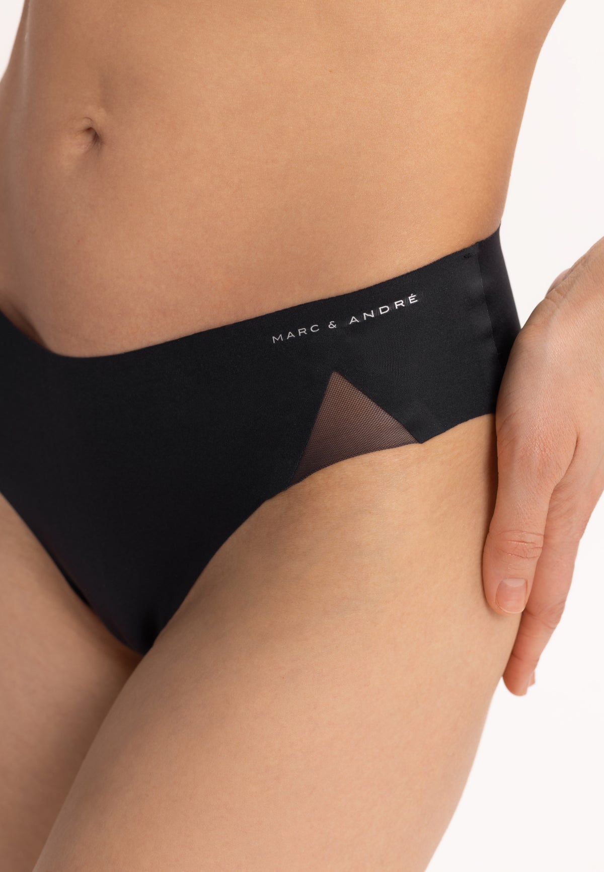 Besiūlės braziliškos kelnaitės TENDER SKIN