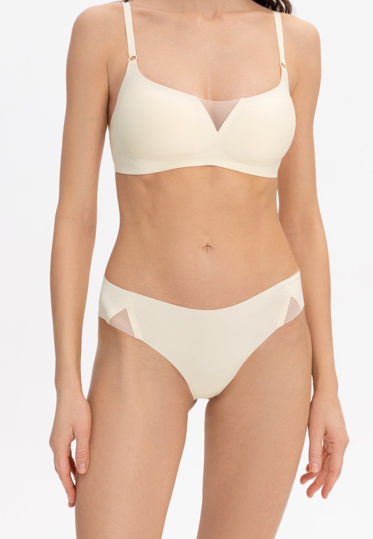 Besiūlės braziliškos kelnaitės TENDER SKIN