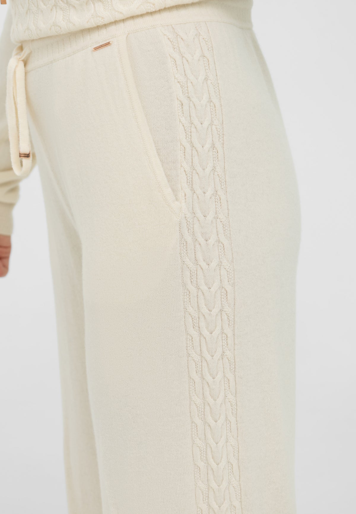 Plačios tiesaus kirpimo megztos kelnės OCEAN BRAIDS