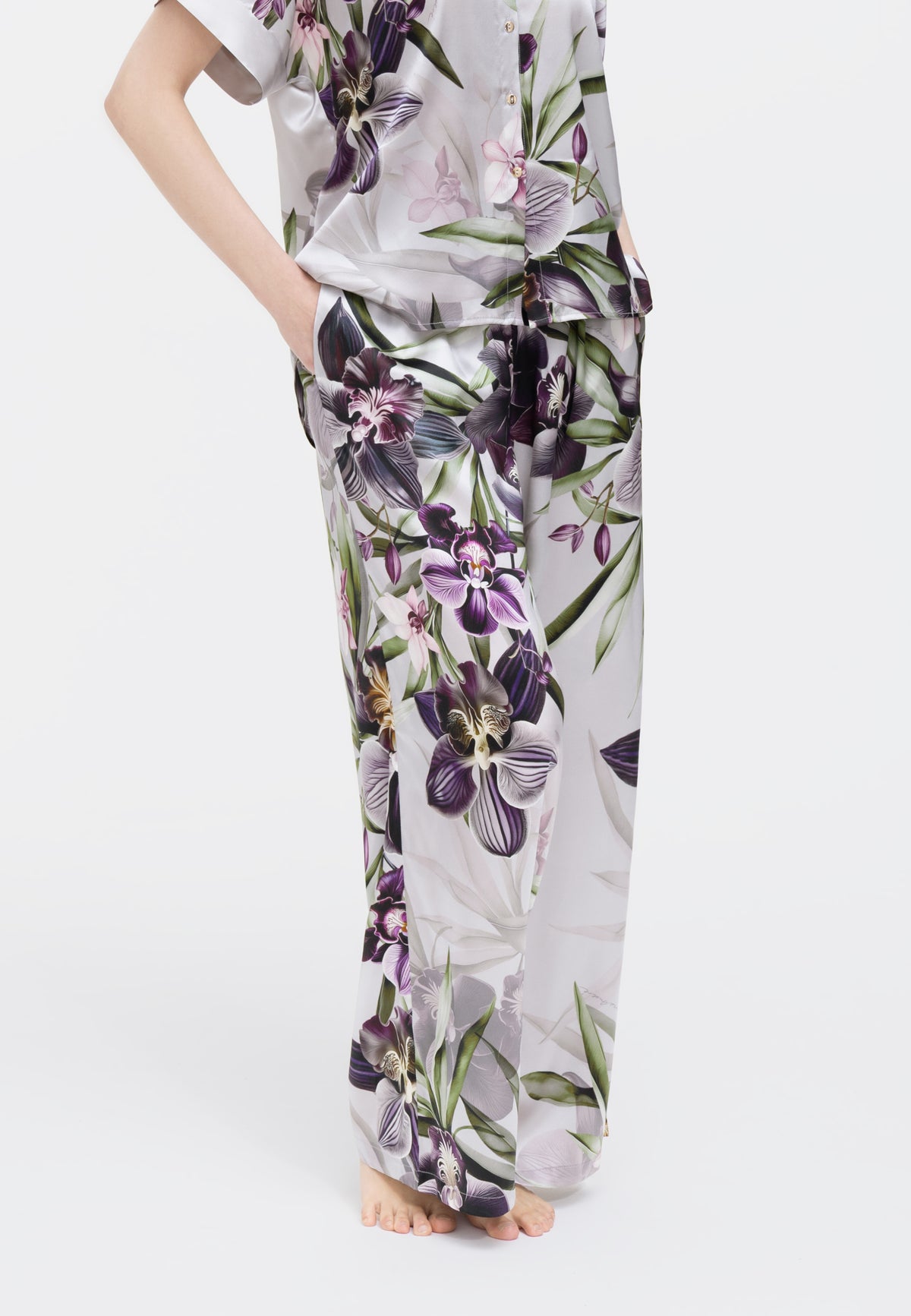 Tiesaus kirpimo šilkinės kelnės ORCHID WHITE